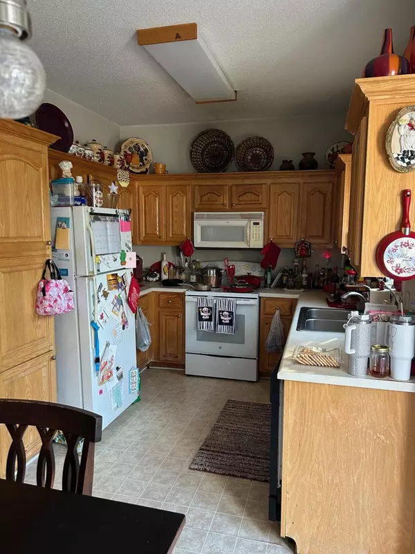 Navarre, FL 32566,6643 Water Street