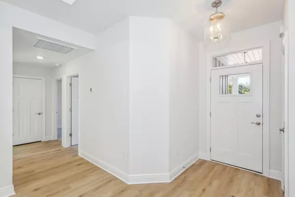 Milton, FL 32570,6482 Gentle Rain Drive