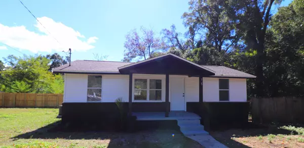 725 School Ave Avenue, Crestview, FL 32536