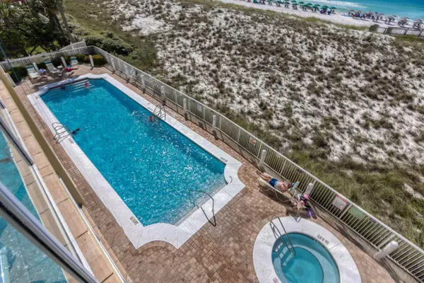 Navarre, FL 32566,8477 Gulf Boulevard #APT 202
