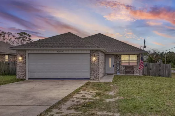 8505 Carlos Street, Navarre, FL 32566