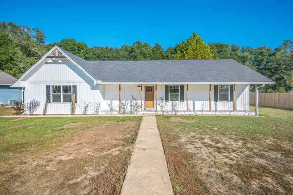 6159 Old Hickory Road, Crestview, FL 32539