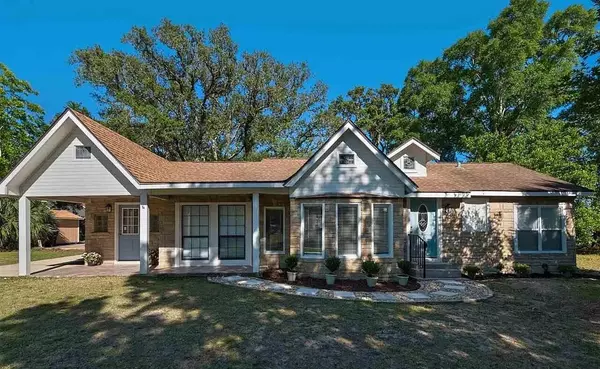 914 Scenic Highway, Pensacola, FL 32503