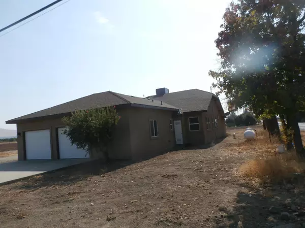 24409 Avenue 216, Lindsay, CA 93247