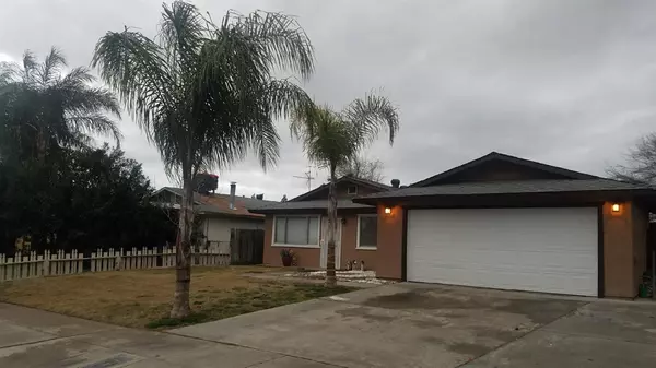 Tulare, CA 93274,543 N California Court