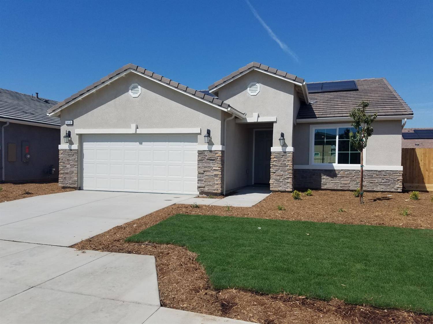 3050 Ferro Avenue, Tulare, CA 93274