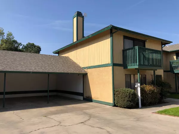 331 N Capitola Court #4, Porterville, CA 93257