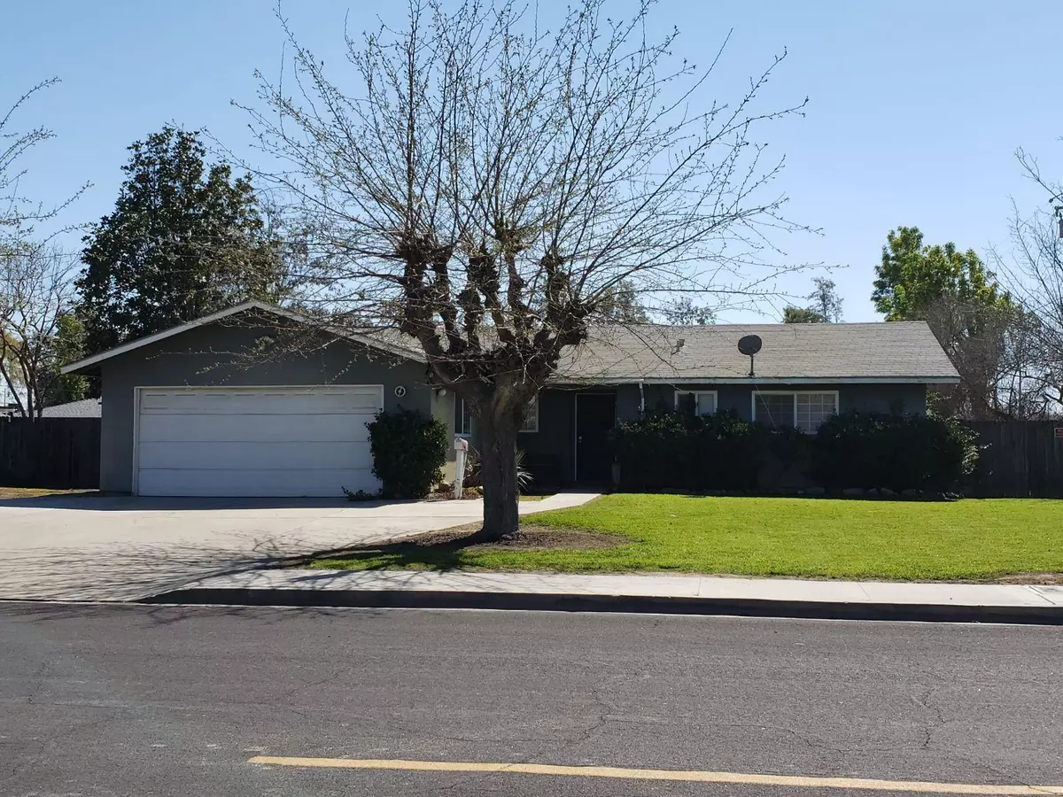 Hanford, CA 93230,319 Braden Avenue