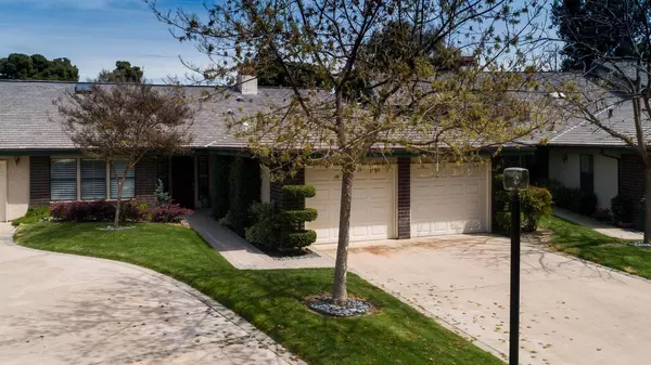 838 N Silvervale Drive, Visalia, CA 93291