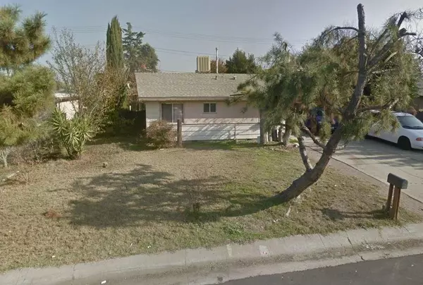 2736 N Giddings Street, Visalia, CA 93291