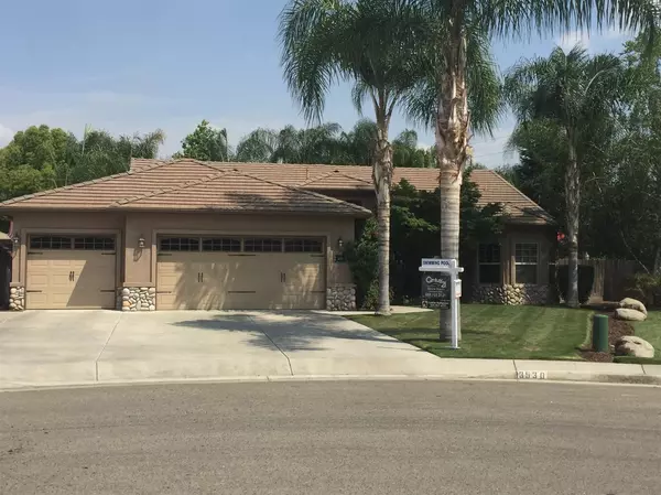 3530 S Oakhurst Court, Visalia, CA 93292