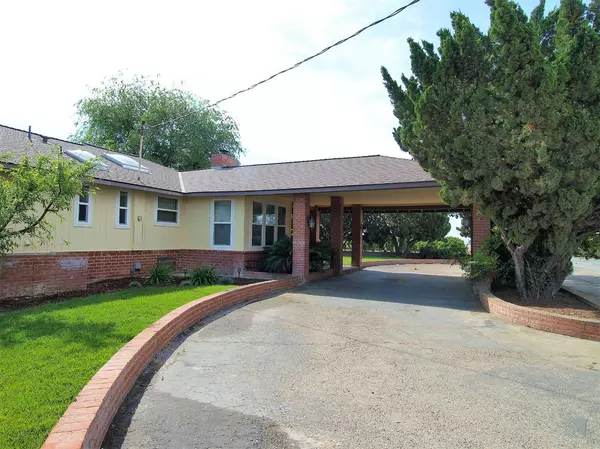 Porterville, CA 93257,12012 Road 200