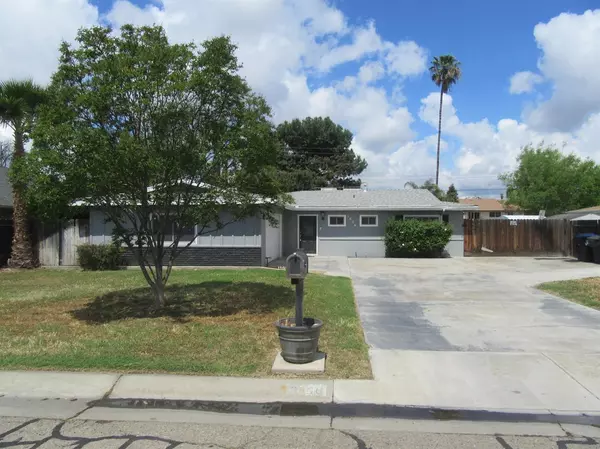 3806 W Cambridge Avenue, Visalia, CA 93277