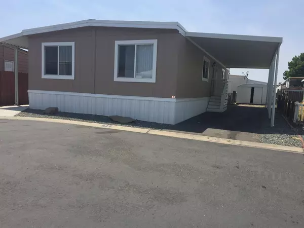 720 E Worth Avenue #78, Porterville, CA 93257