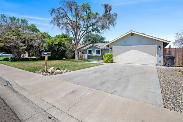 Visalia, CA 93277,5622 W Seeger Avenue