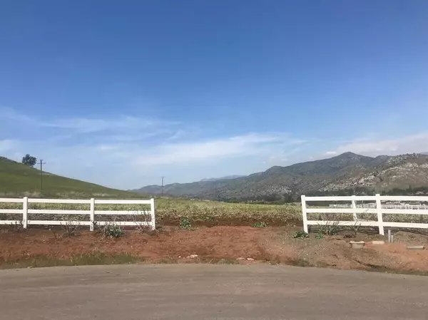 16716 Spotted Fawn (Lot 12) Court, Springville, CA 93265