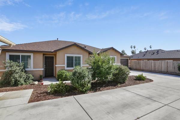 462 Edgewater Street, Tulare, CA 93274