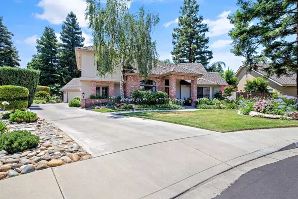 Visalia, CA 93277,245 E Chestnut Court