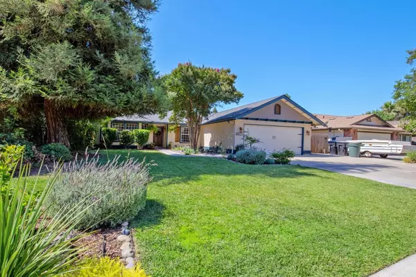 Visalia, CA 93277,6011 W Howard Court