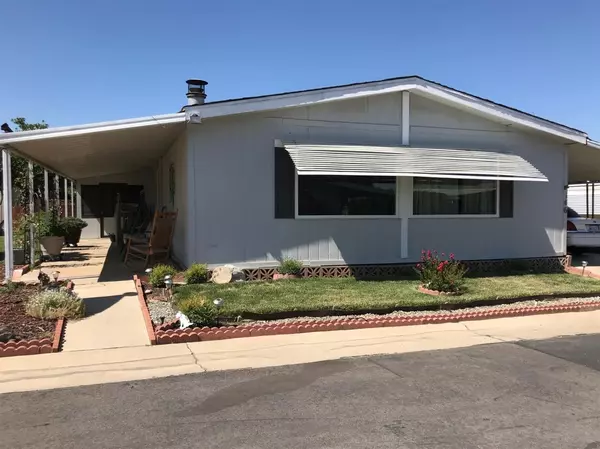 1300 W Olson Avenue #146, Reedley, CA 93654