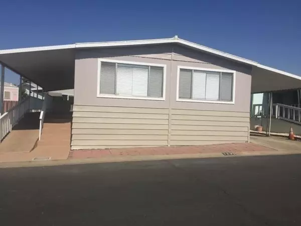 720 E Worth #123, Porterville, CA 93257