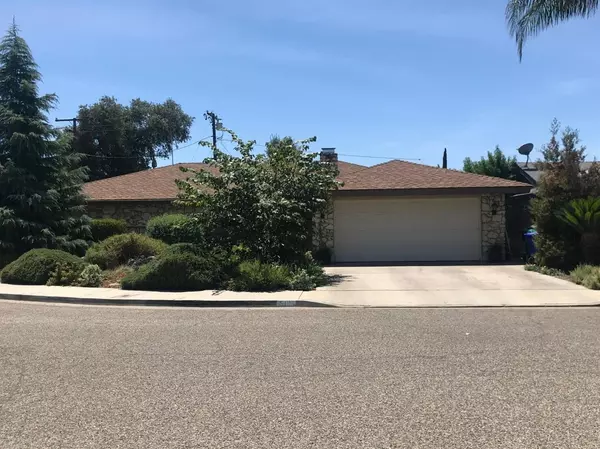 519 Oakmont Avenue, Porterville, CA 93257