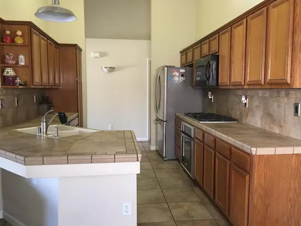 Visalia, CA 93292,4013 E Sue Avenue