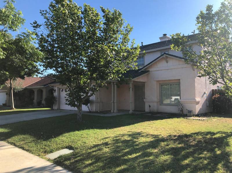 641 Contenta Court, Lemoore, CA 93245