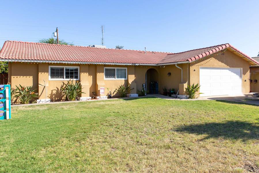 558 Ash Street, Lemoore, CA 93245