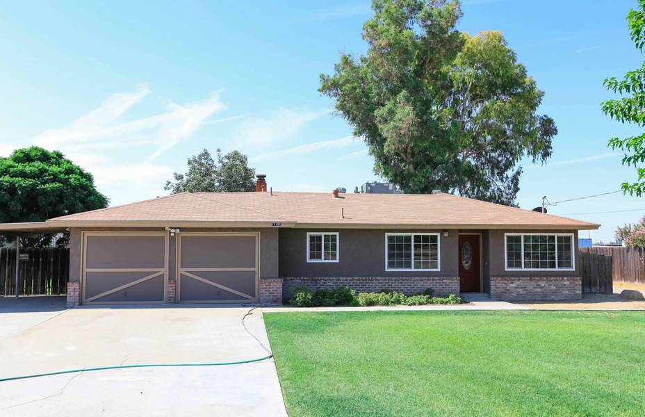 17151 Iona Avenue, Lemoore, CA 93245