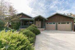 409 E Cherry Court, Visalia, CA 93277