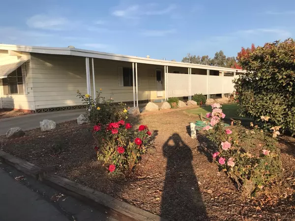 Reedley, CA 93654,1300 W Olson Avenue #101