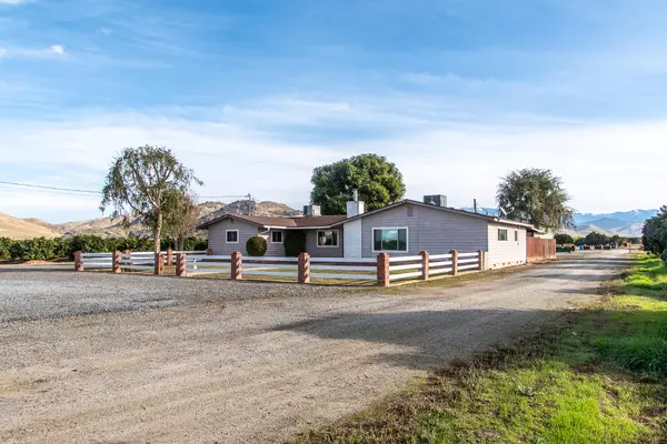 Lindsay, CA 93247,21688 Rd 244