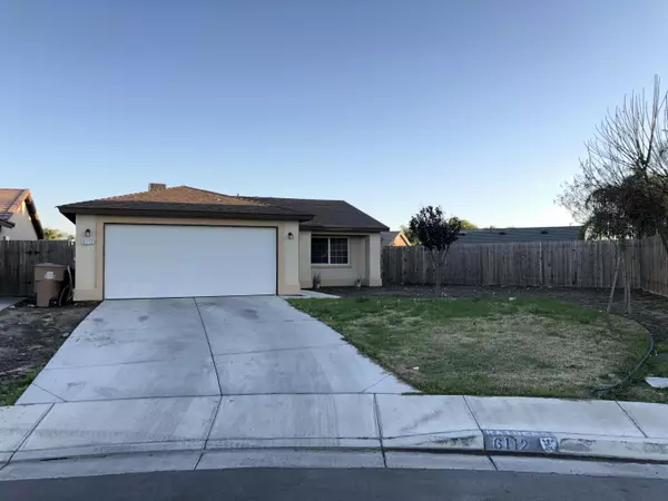 6112 Walkabout Drive, Bakersfield, CA 93307