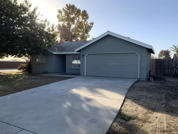 Farmersville, CA 93223,279 Greg Street