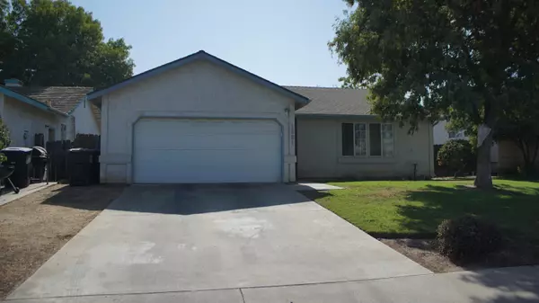 Visalia, CA 93292,1921 E Pershing Avenue