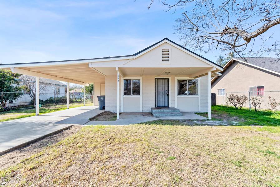 853 S Kern Avenue, Farmersville, CA 93223