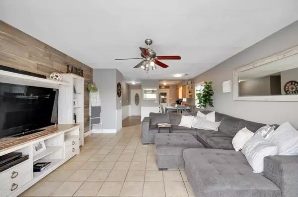 Tulare, CA 93274,1824 S Sundance Street