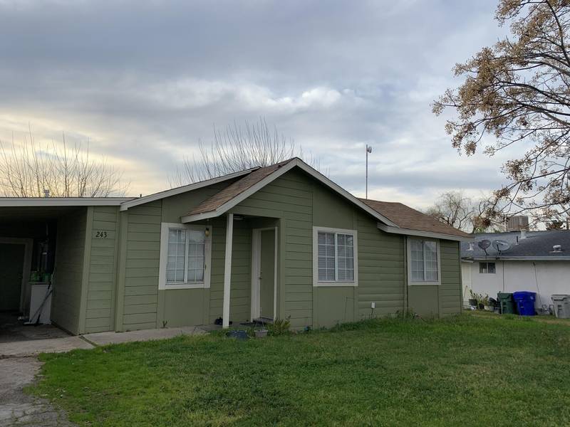 243 S Acacia Street, Woodlake, CA 93286