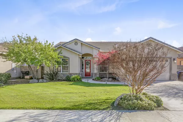 743 Admiral Avenue, Tulare, CA 93274