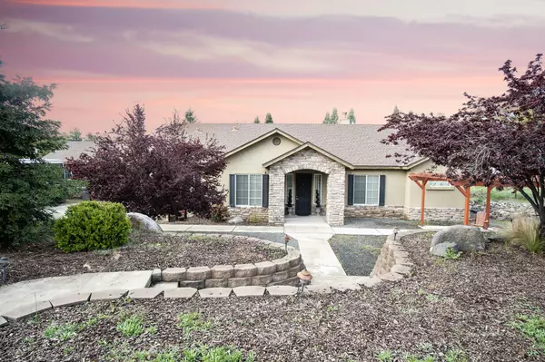 33684 Bear Lane, Springville, CA 93265