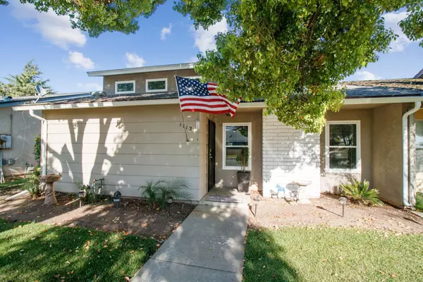 1112 5th Drive, Kingsburg, CA 93631