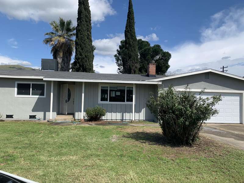 680 N Palm Street, Woodlake, CA 93286