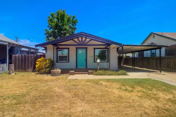 1241 Sierra Street, Kingsburg, CA 93631