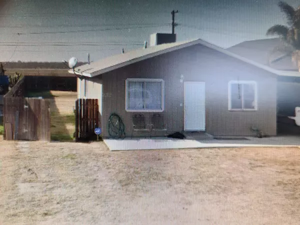 661 S Ventura Avenue, Farmersville, CA 93223