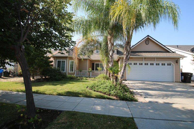 275 E Shoemake Avenue, Reedley, CA 93654