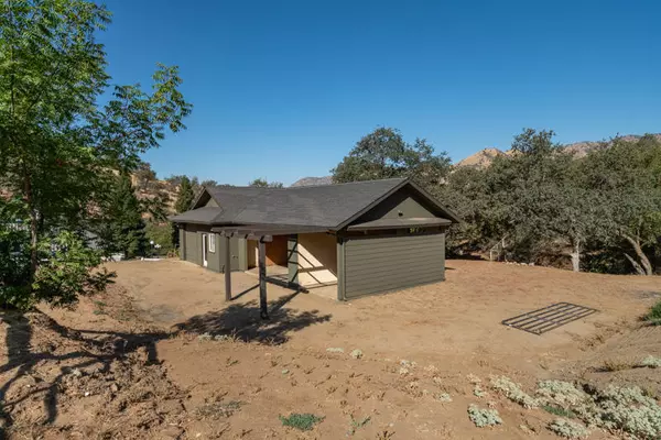 Three Rivers, CA 93271,41937 Black Oak Drive