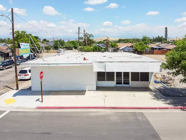 33060 Road 159, Ivanhoe, CA 93235