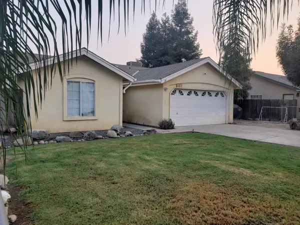 Farmersville, CA 93223,627 Teddy Street