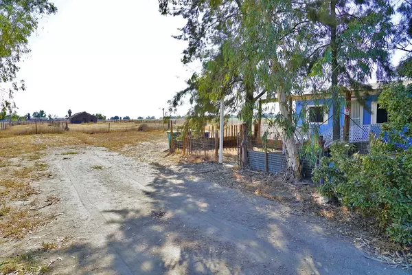 Stratford, CA 93266,20805 Laurel Avenue